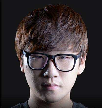 孔蒂接手并 孔蒂接手并