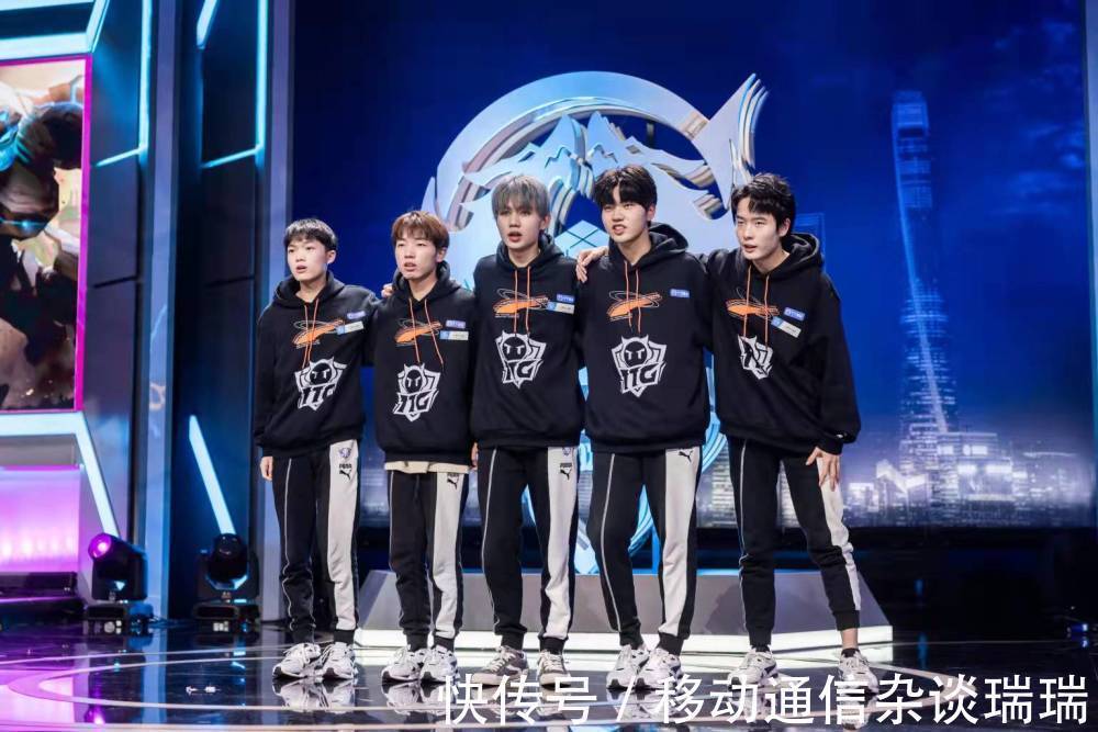 训练场上 训练场上